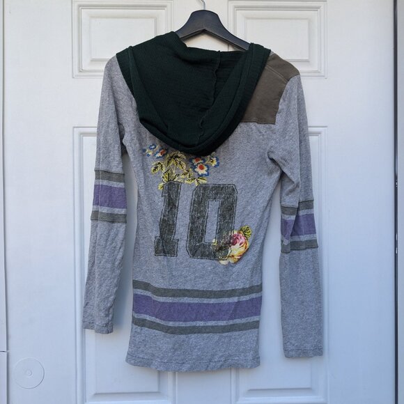 Free People Y2K Vintage Football Jersey Long Sleeve Hooded Tee Women's Medium - Picture 4 of 6